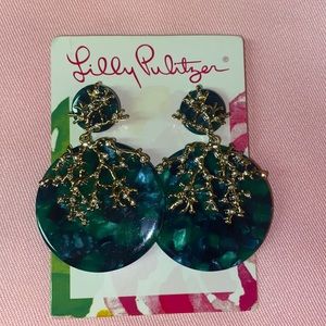 NWT Lilly Pulitzer coral cove earrings